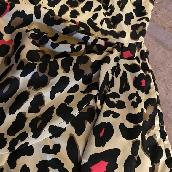 Leopard strapless skort and jumpsuit - Picture 2 of 4